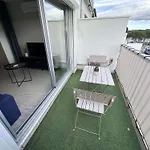 Bel Rénové 2 Pièces Avec Clim Et Parking Privé Pour 4 Personnes à Port Camargue - Fr-1-731-153 Le Grau-du-Roi