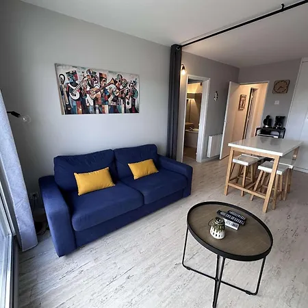 Bel Renove 2 Pieces Avec Clim Et Parking Prive Pour 4 Personnes A Port Camargue - Fr-1-731-153 * Ле-Гро-дю-Руа