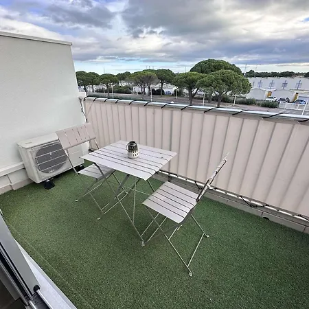 Апартаменты Bel Renove 2 Pieces Avec Clim Et Parking Prive Pour 4 Personnes A Port Camargue - Fr-1-731-153 *
