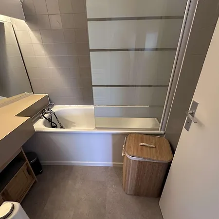 Apartment Bel Renove 2 Pieces Avec Clim Et Parking Prive Pour 4 Personnes A Port Camargue - Fr-1-731-153 Le Grau-du-Roi